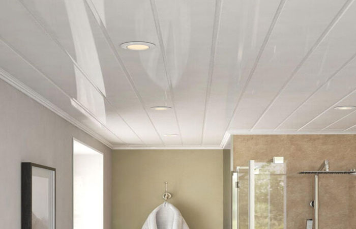سقف PVC کاذب چیست؟ مزایا و معایب آن 21 سقف کاذب PVC -طراحی لوکس سقف کاذب پی وی سی برای حمام