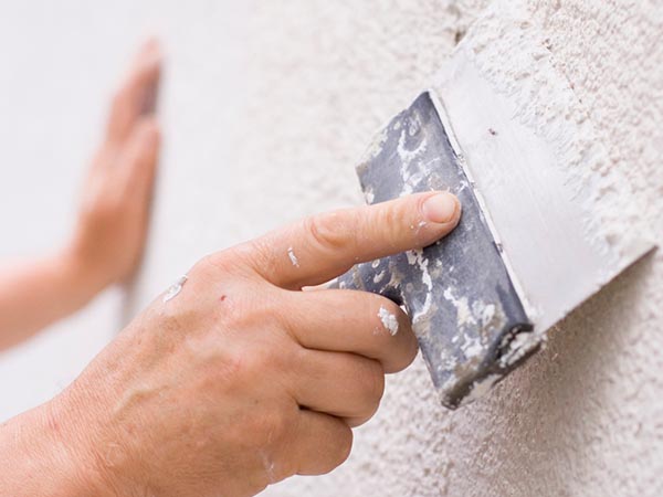 ترمیم کناف آسیب دیده -روش ترمیم در صورتی که سطح صفحات گچی دچار آسیب موضعی شده باشد، چگونه است؟