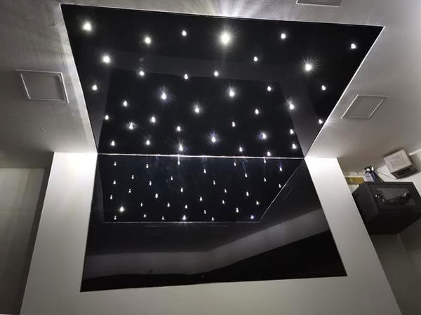 سقف کشسان لاکر - نکات مهم درباره نورپردازی سقف کشسان لاکر